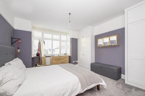 20 Grayham Road, New Malden, KT3 5HW