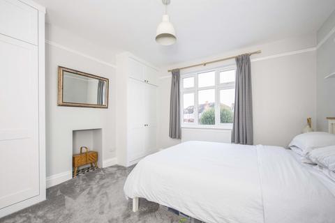 20 Grayham Road, New Malden, KT3 5HW