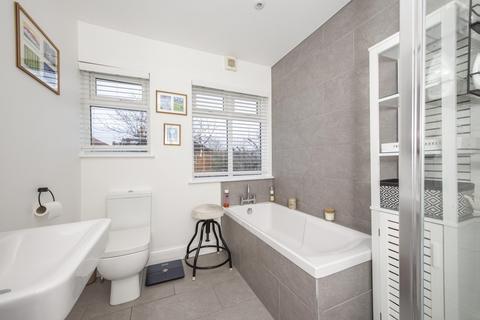 20 Grayham Road, New Malden, KT3 5HW