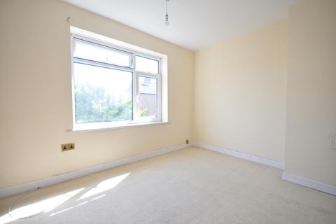 3 bedroom end of terrace house to rent - Meon Road Southsea PO4