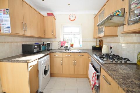 3 bedroom end of terrace house to rent - Meon Road Southsea PO4
