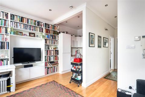 10b Brett Road, London, E8 1JP