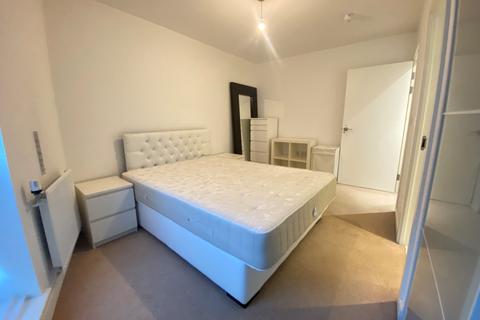 3 bedroom apartment to rent - Kingfisher Heights, 2 Bramwell Way, London, E162GQ