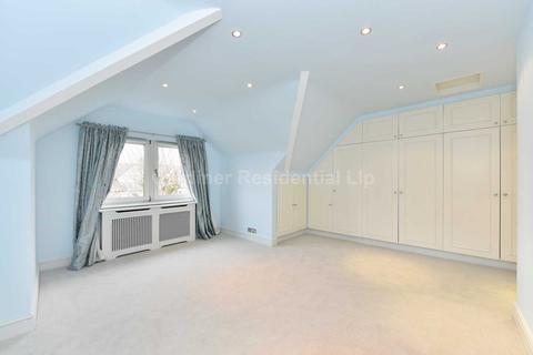 41a Ravensbourne Gardens, London, W13 8EW