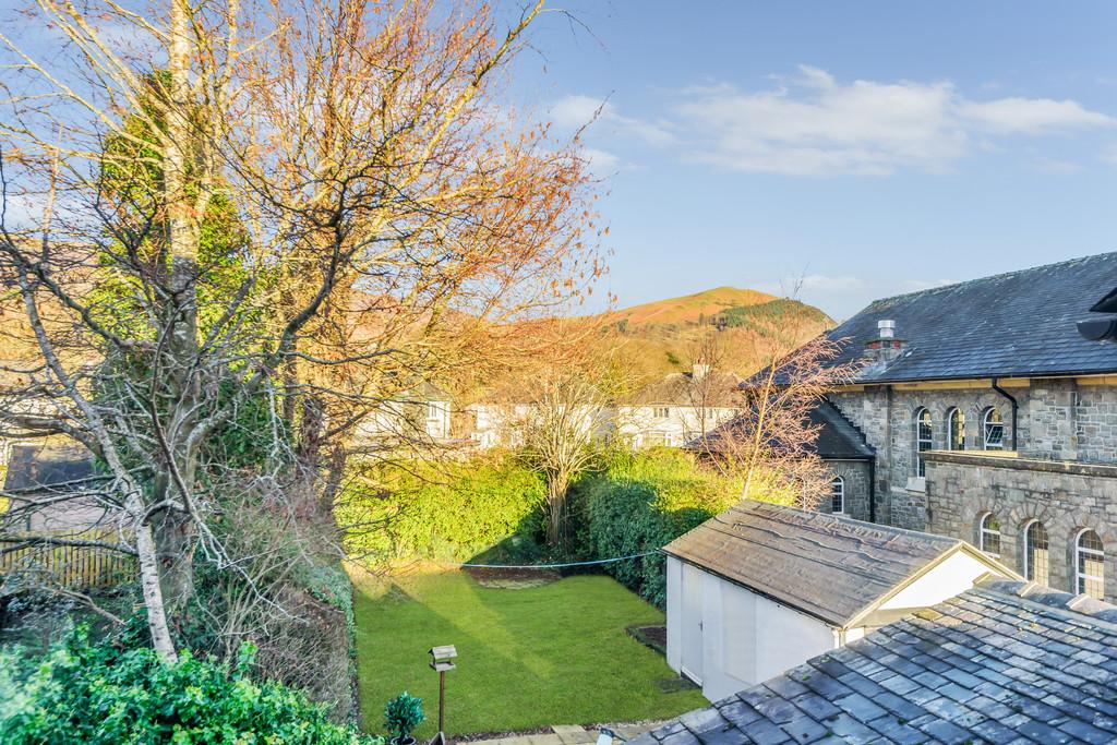 Alverna, High Hill, Keswick, Cumbria... 3 bed semidetached house £