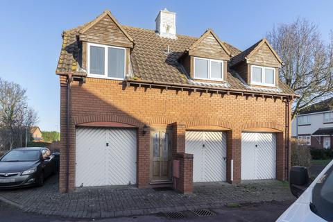 16 Chantry Gate, Bishops Cleeve, Cheltenham, GL52 8UR