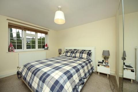2 bedroom apartment to rent - Pickering House, Windmill Road