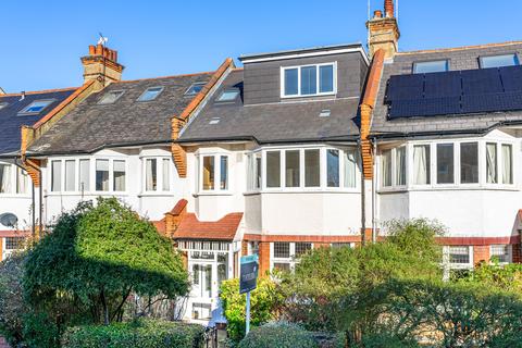 5 Clifton Road, London, N22 7XN