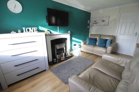 4 Alderton Drive, Wolverhampton, WV3 7JZ