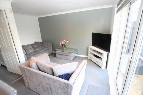 37 Bascombe Grove, Crayford, Dartford, DA1 3RG