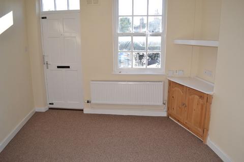 2 bedroom terraced house to rent, BALDERTONGATE, NEWARK