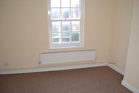 2 bedroom terraced house to rent, BALDERTONGATE, NEWARK