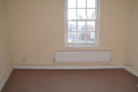 2 bedroom terraced house to rent, BALDERTONGATE, NEWARK