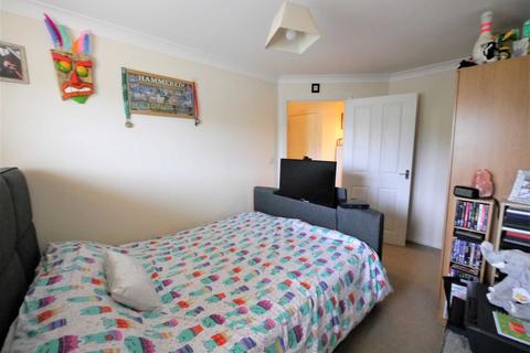 2 bedroom apartment for sale - Chandler Court, Grange Farm IP5 2HS