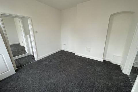 1 bedroom flat to rent, Westborough Road, Westcliff-On-Sea
