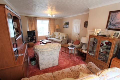 3 bedroom detached bungalow for sale - Penrice Close, Worle Hillside - EXTENDED & BIG PLOT