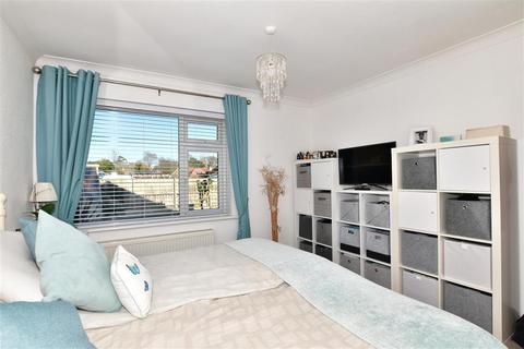 2 bedroom detached bungalow for sale - St. Michaels Avenue, Margate, Kent