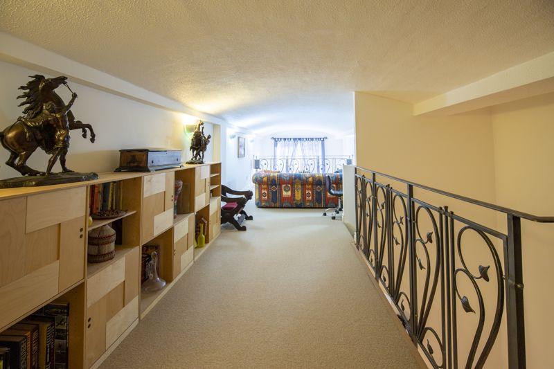 Mezzanine Study Area
