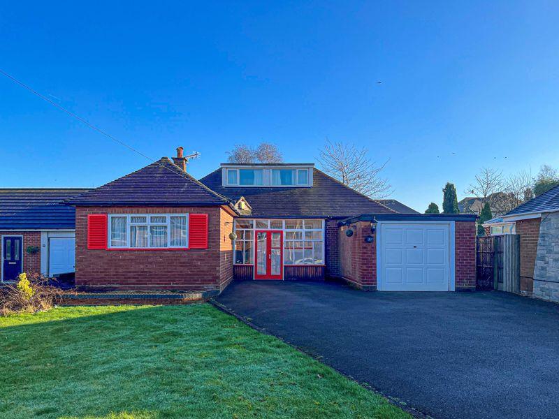 Lea Lane, Great Wyrley, WS6 6BZ 3 bed detached bungalow for sale £300,000