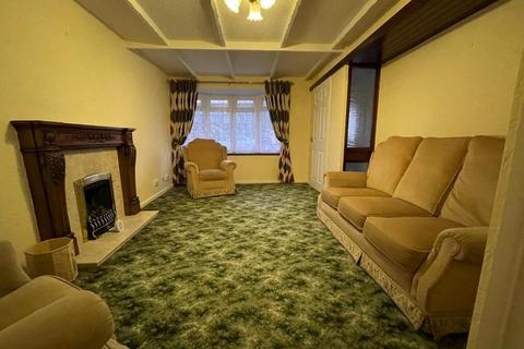 15 Burghley Drive, West Bromwich, B71 3LX