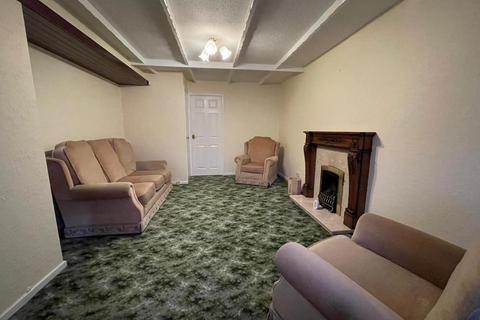 15 Burghley Drive, West Bromwich, B71 3LX