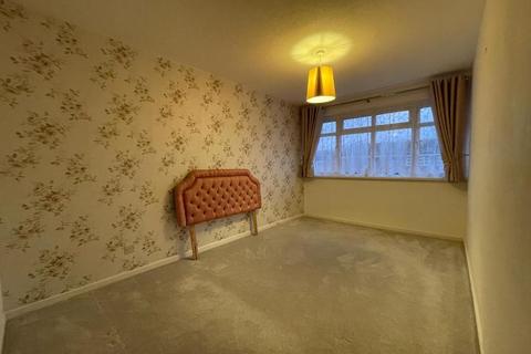 15 Burghley Drive, West Bromwich, B71 3LX