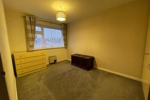 15 Burghley Drive, West Bromwich, B71 3LX
