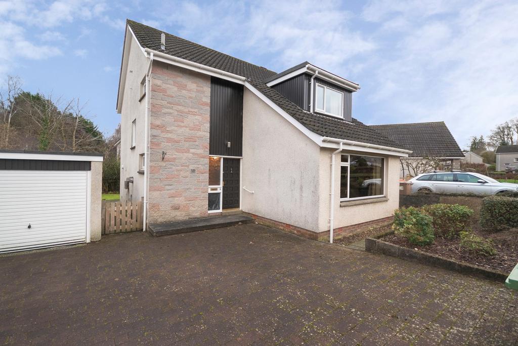 Ochiltree, Dunblane, FK15 3 bed detached house £365,000