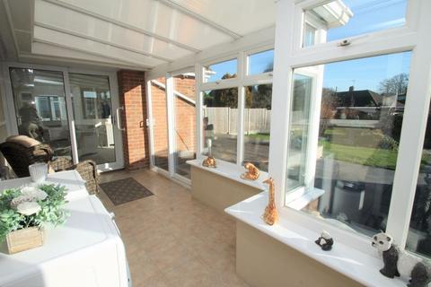 3 Broadview, Folkestone, CT20 3ES