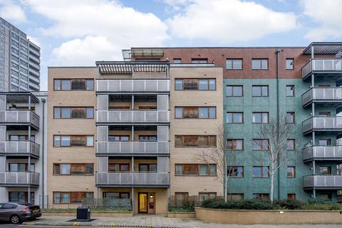 2 bedroom flat for sale - Trevithick Way, London, E3