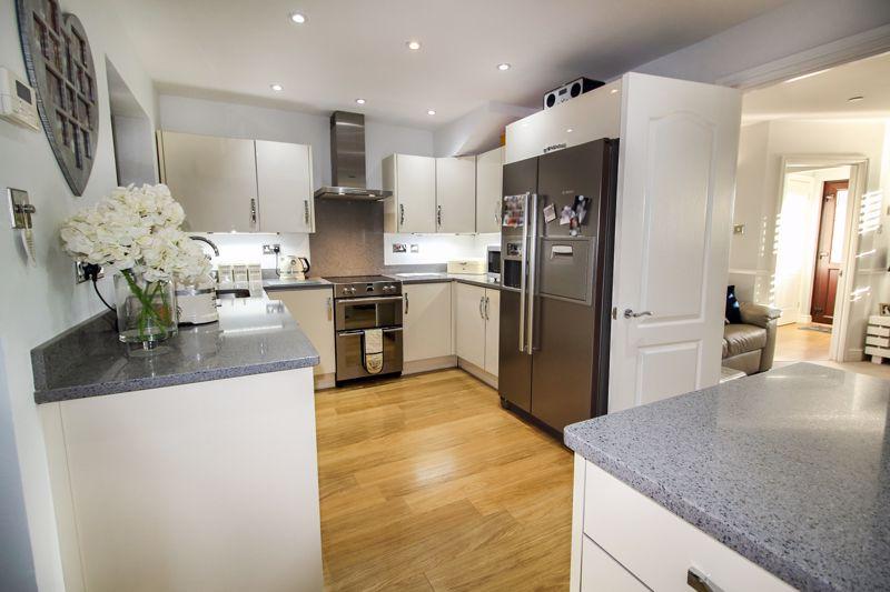 Kitchen / breakfast
