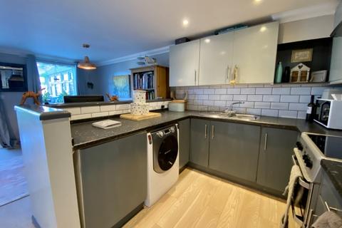 6 Slate Close, Delabole, PL33 9EN