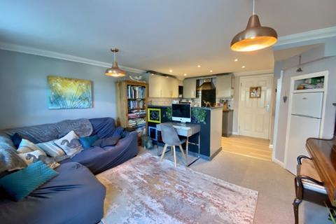6 Slate Close, Delabole, PL33 9EN