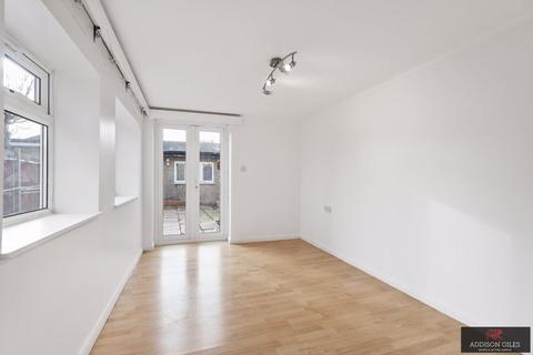 40 Bryant Avenue, Slough, SL2 1LG