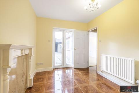 40 Bryant Avenue, Slough, SL2 1LG