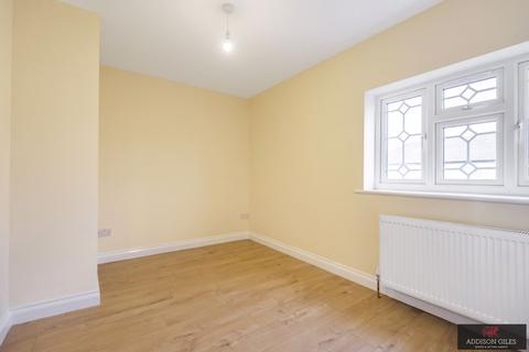 40 Bryant Avenue, Slough, SL2 1LG