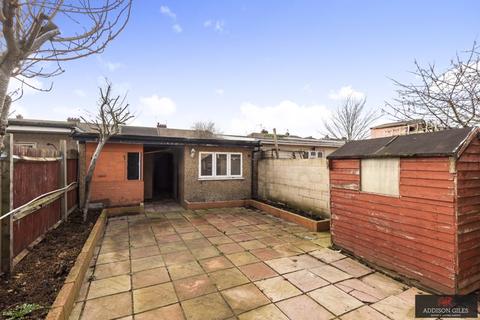 40 Bryant Avenue, Slough, SL2 1LG