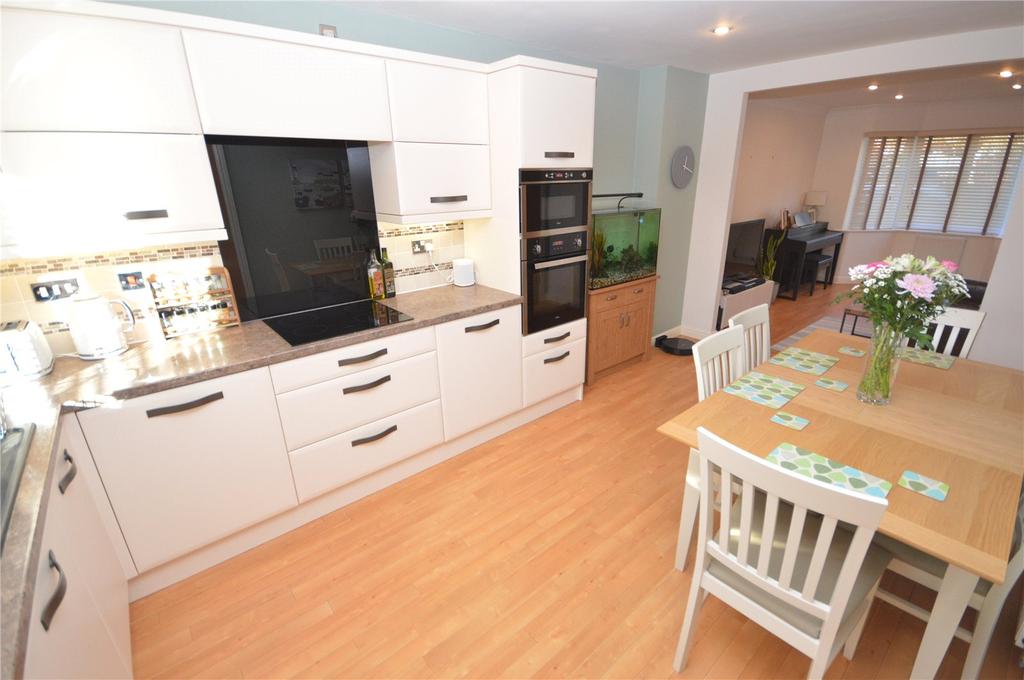Aldersyde Way, Guiseley, Leeds 4 bed terraced house £385,000