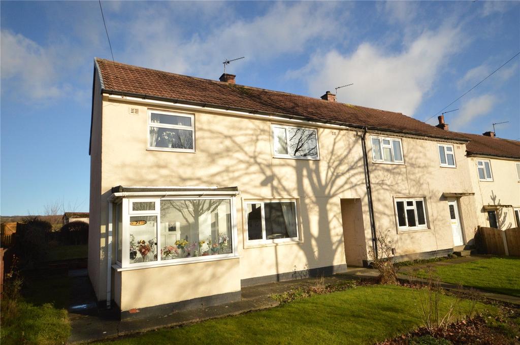 Coppice Wood Avenue, Guiseley, Leeds 3 bed terraced house £200,000