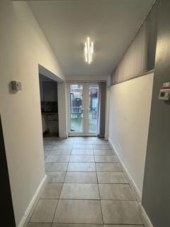 2 bedroom terraced house to rent, Wrightson Avenue, Warmsworth