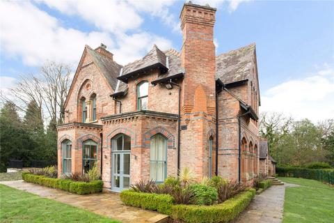 5 bedroom detached house to rent - Dunham Road, Altrincham, Cheshire, WA14