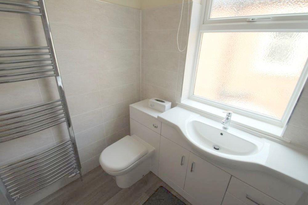 Bath 2.jpg