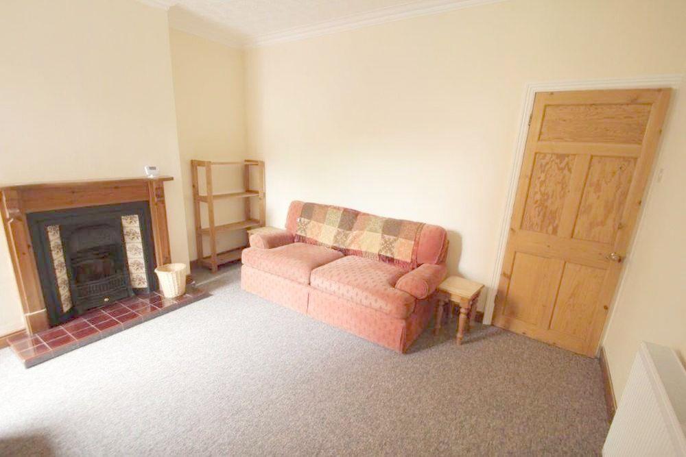 Lounge 2.jpg