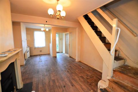 2 bedroom end of terrace house for sale - New Road, Hounslow