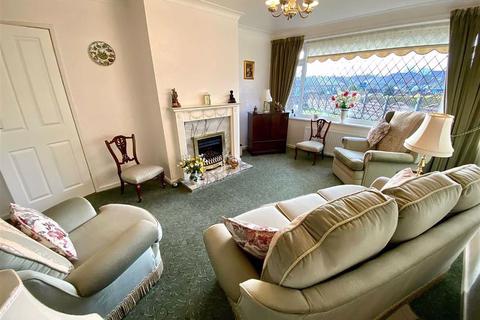 10 Hayson Close, Dewsbury, WF12 7LY