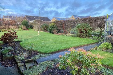 10 Hayson Close, Dewsbury, WF12 7LY