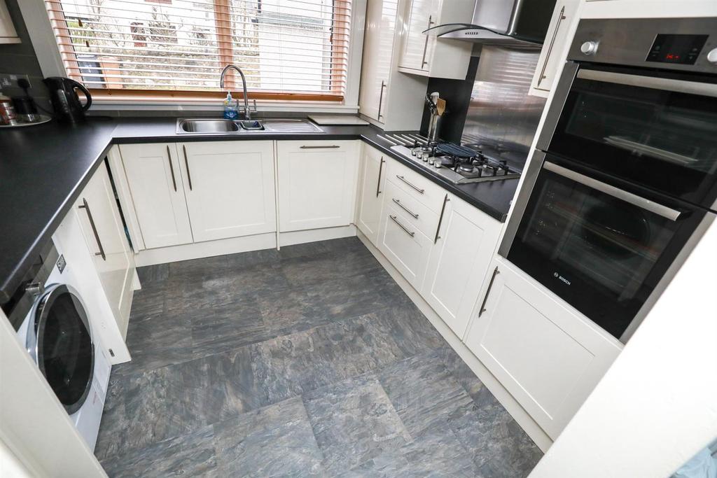 Landel Street, Markinch, Glenrothes 2 bed end of terrace house £139,995