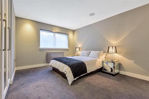 46 Cleat Hill, Bedford, MK41 8AN
