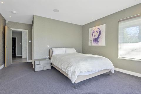 46 Cleat Hill, Bedford, MK41 8AN