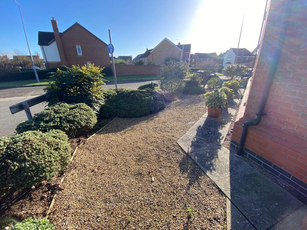 Front Garden.jpg